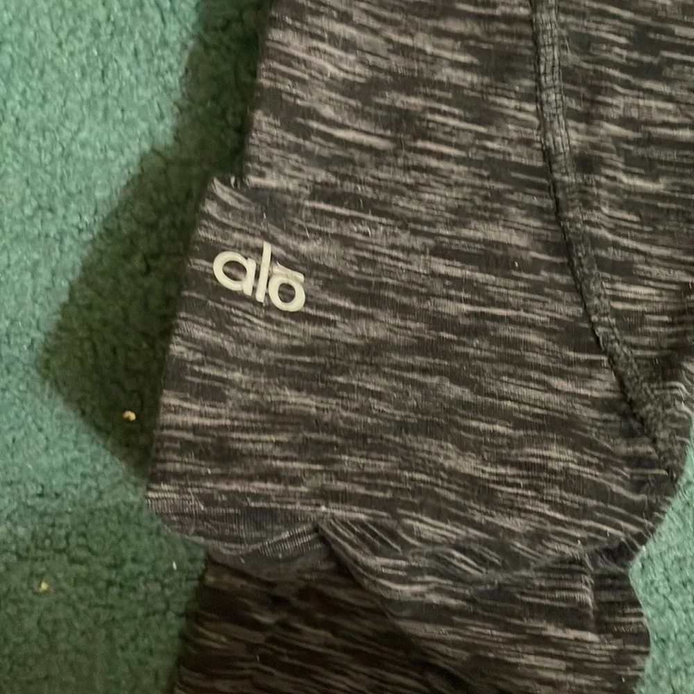 Alo yoga leggings - used